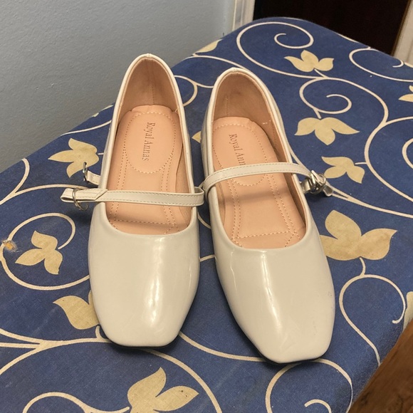 Royal Anna’s Cream Ballet Flats with Strap - Picture 3 of 3